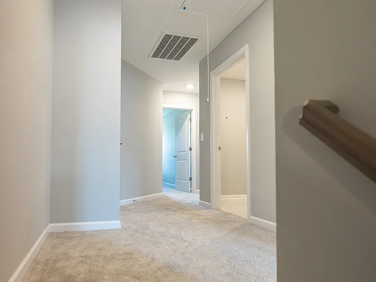 5740 Cloverwood Dr — Photo 11