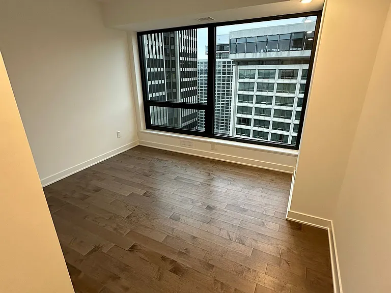 340 Queen St #2307 — Photo 11