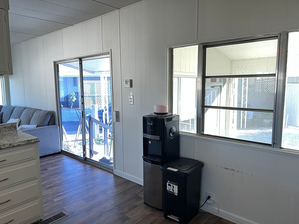 1st image of 260 N Lyon Ave Space 119