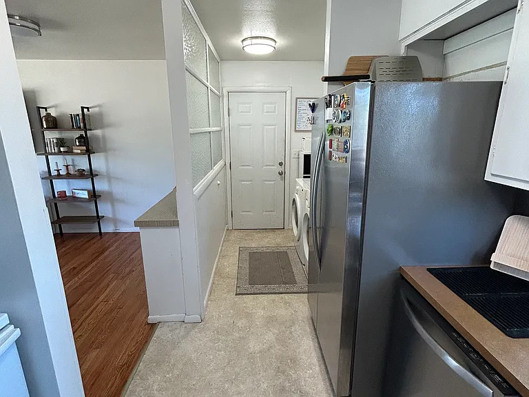 718 Randall St #718 — Photo 8