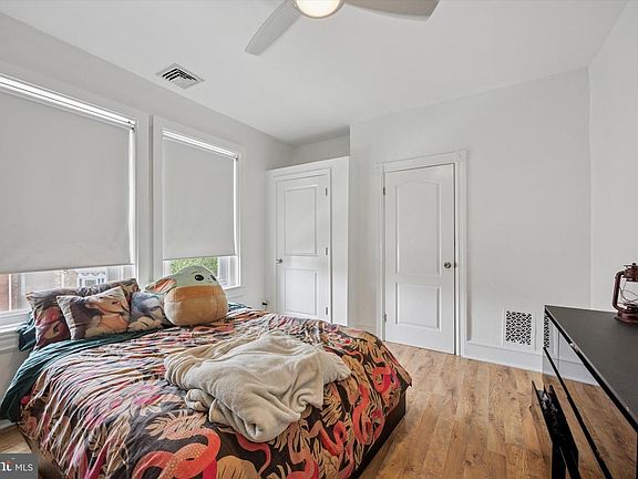 4th image of 222 Buckingham Pl