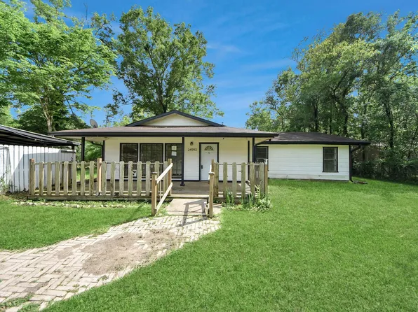 24992 Country Estates Dr, New Caney, TX 77357