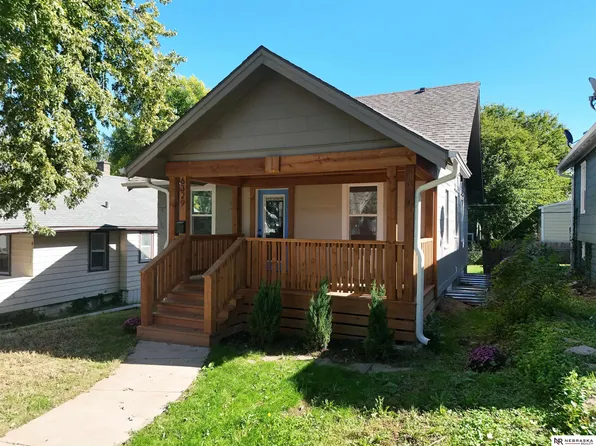 6329 N 33rd Ave, Omaha, NE 68111