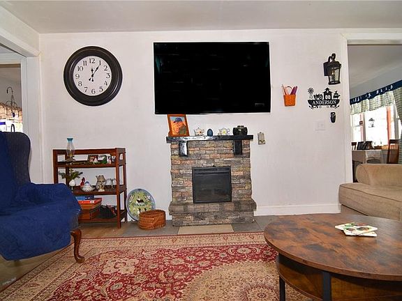 5th image of 37 Gerald St