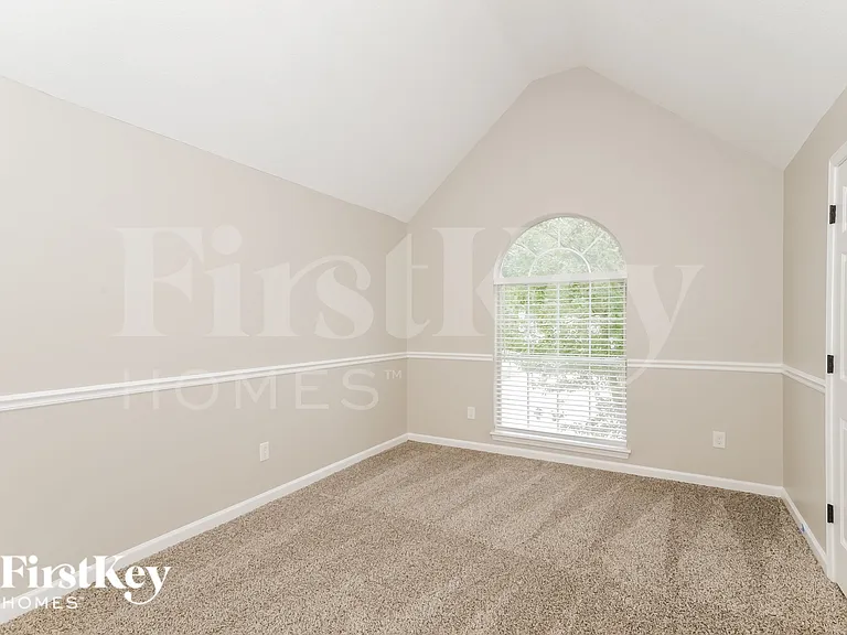 848 Asbury Trl — Photo 13