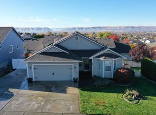 812 Overbluff Ln, Yakima, WA 98901