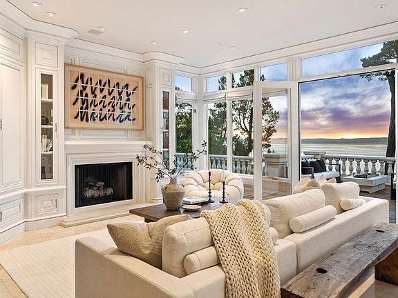 4th image of 44 Marin Bay Park Court