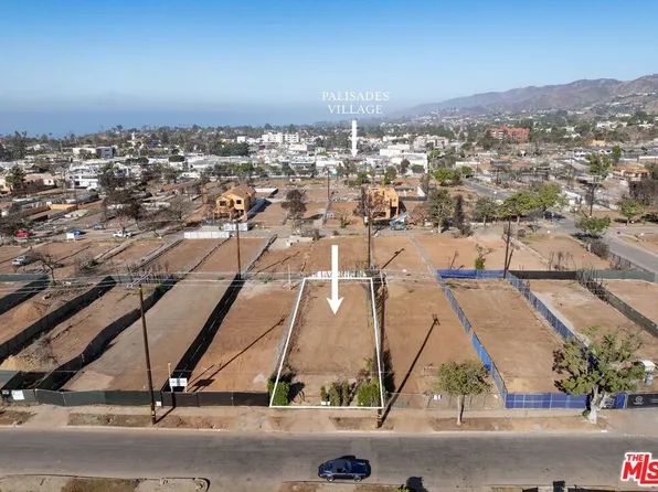 1043 Galloway St, Pacific Palisades, CA 90272