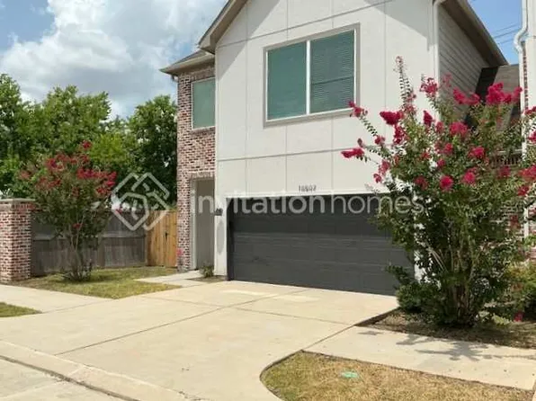10507 Executive Lake Dr, Stafford, TX 77477