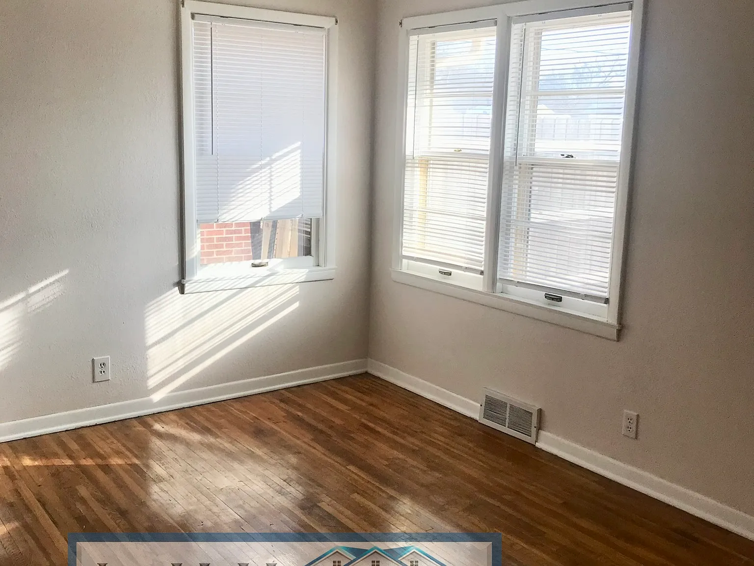 803 E. 11th - 1 — Photo 3