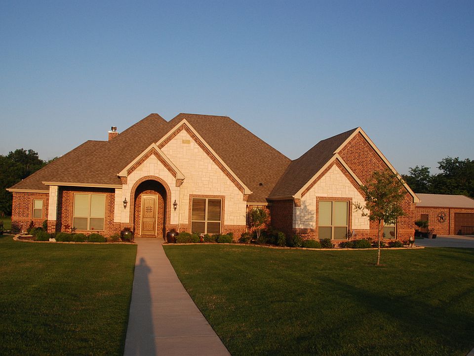 1st image of 2213 Buck Ct
