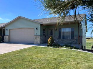 364 Red Rock Cir, Belle Fourche, SD 57717