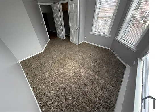 7932 S Saint Lawrence Ave — Photo 4