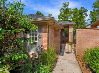 43 N Manorcliff Pl, Spring, TX 77382