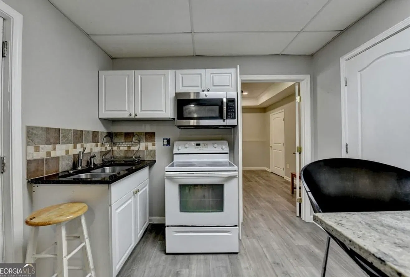 1 bed, $1,400 — Photo 3