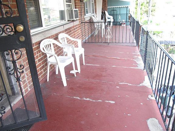 3rd image of 1505 Givan Ave