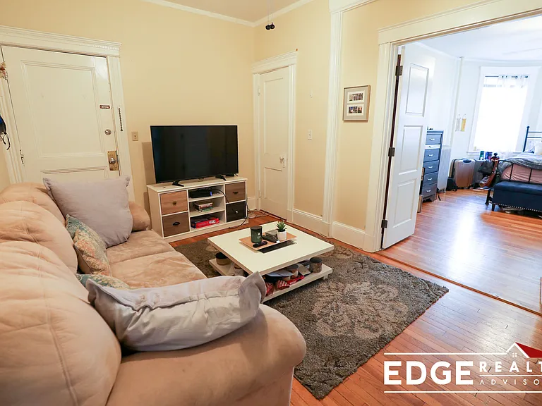 16 Fuller St #1A — Photo 5