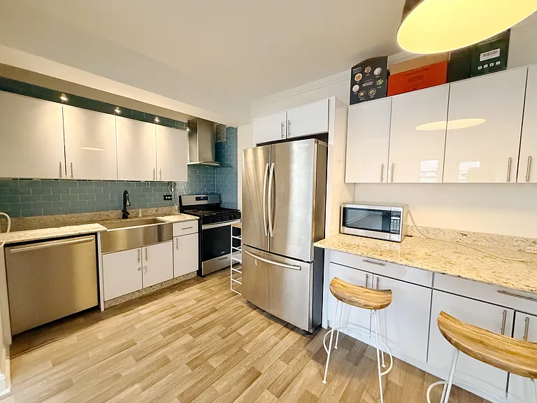 69-40 Yellowstone Blvd #520 — Photo 4