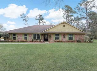 1420 Lindenwood Dr, Orange, TX 77630