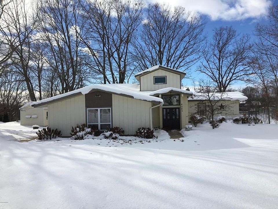 1st image of 6295 N Noffke Dr