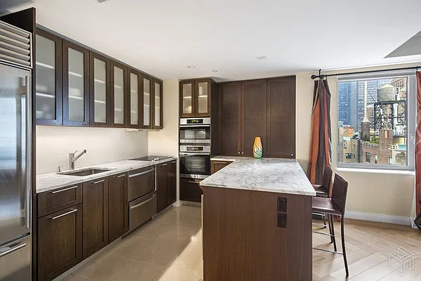 Sold by Halstead Real Estate | media 8