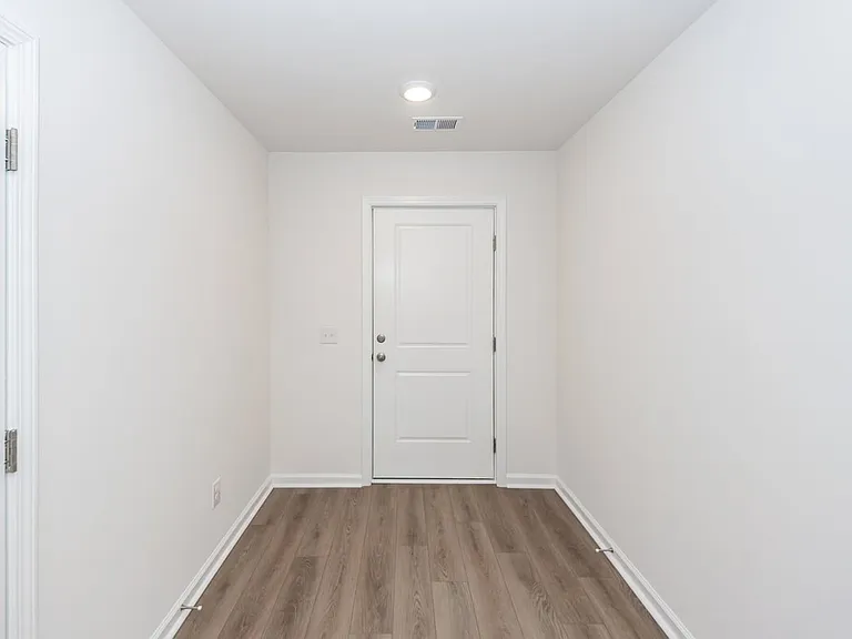 4633 Forest Hills Dr #1303 — Photo 3