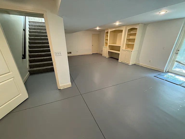 14003 Goodman St — Photo 5
