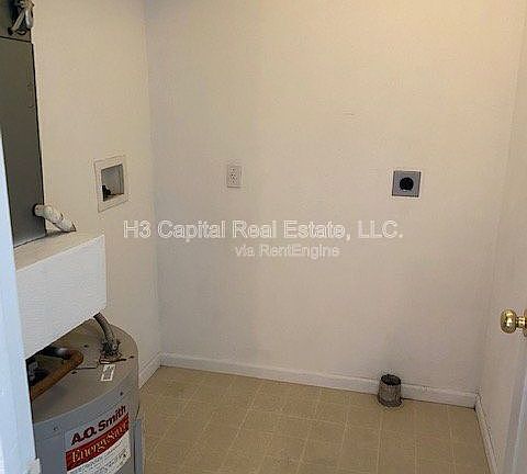 5th image of 106 Autumn Pine Dr APT 3