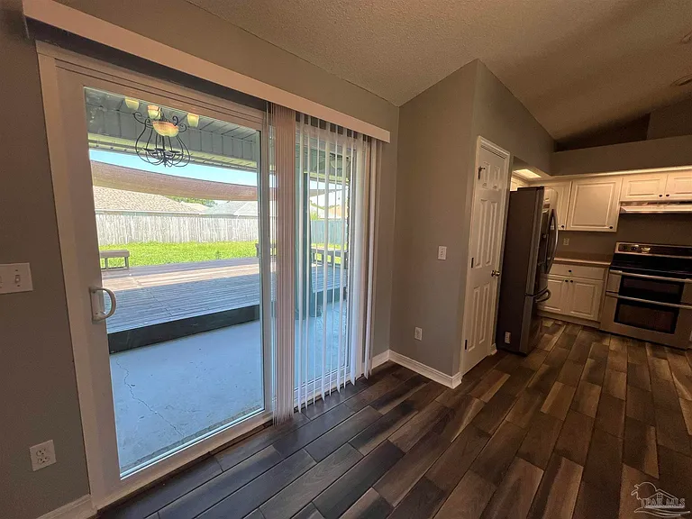 5072 Terra Lake Cir — Photo 36