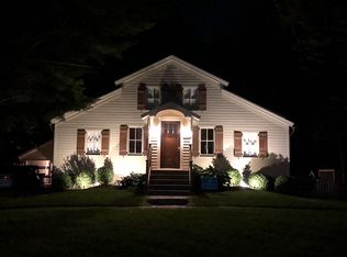 32W215 Army Trail Rd, Wayne, IL 60184