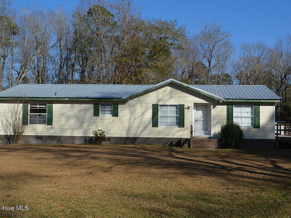 1st image of 2614 Robin Cir NW