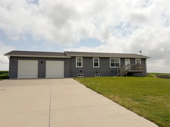516 Marilyn Dr, Cobb, WI 53526