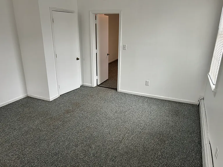 143 Clinton St — Photo 5