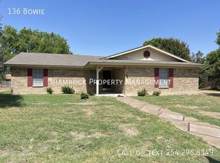 136 Bowie Ln, Hewitt, TX 76643