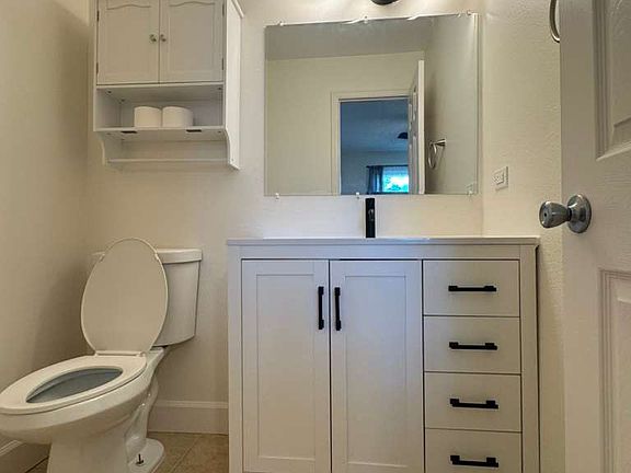 4th image of 4603 S Lowell Blvd APT F