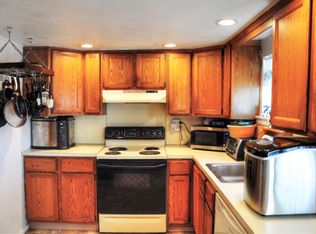428 President Pl, West Babylon, NY 11704