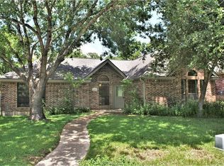 2809 Bishops Gate Cir, Bryan, TX 77807