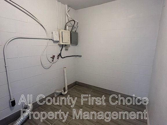 5th image of 1216 Grantwood Ave