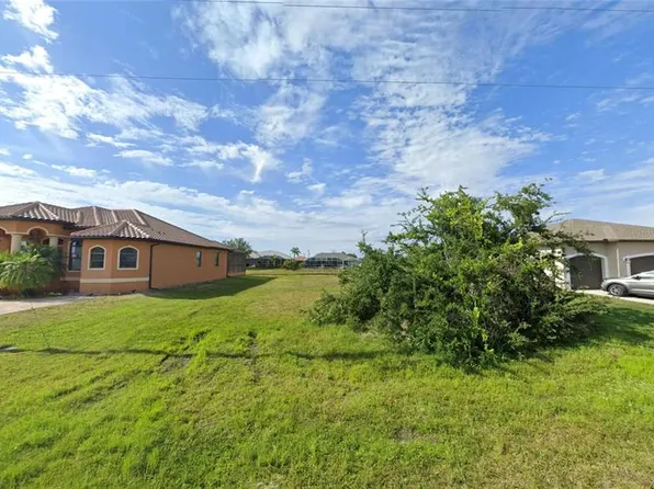 117 Medalist Rd #477, Rotonda West, FL 33947