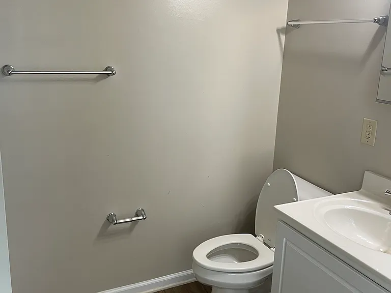 Bathroom/Laundry off Living Room