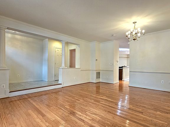 5th image of 5007 Softwood Ln