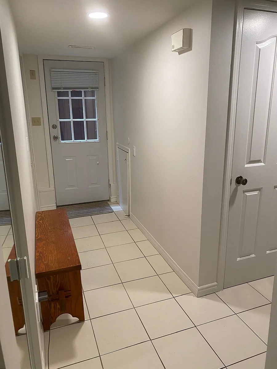 Building Photo - 5 Ptarmigan Pl