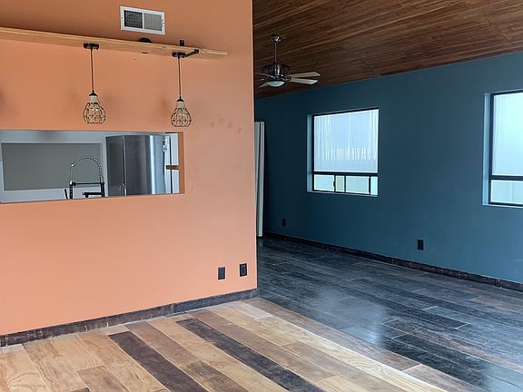 4th image of 349 Highland Dr