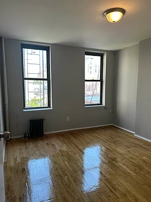 Rented by Premier One Realty LLC | media 8