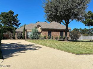 107 Sara Scotts Cv, Madison, MS 39110