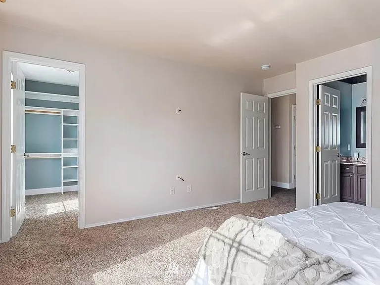 910 SW Regency Dr — Photo 27
