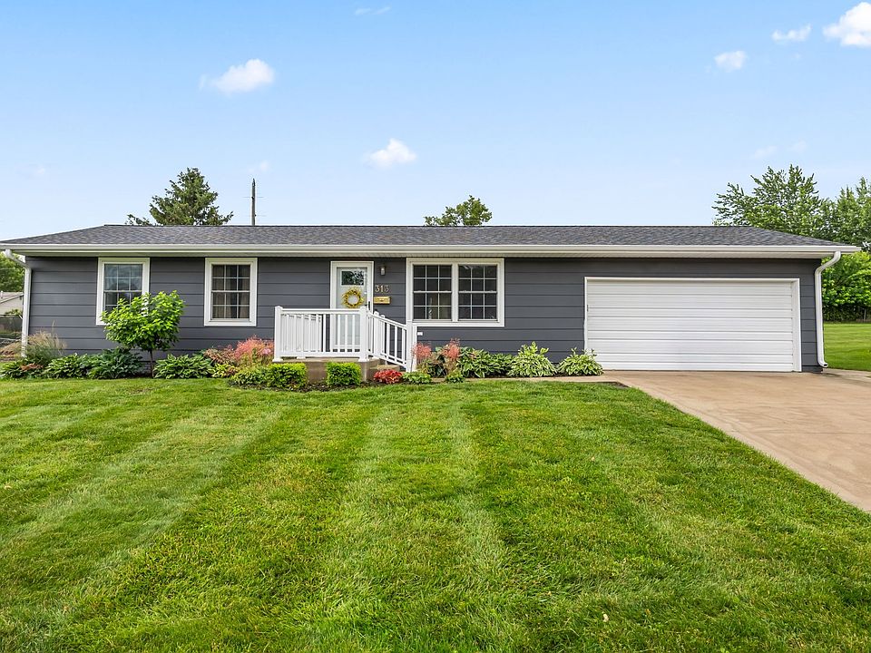 1st image of 313 Thunderbird Dr