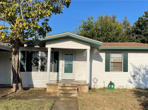 711 Hillview Dr, Waco, TX 76706