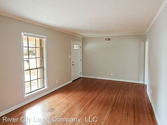 2nd image of 4595 Leona Ave