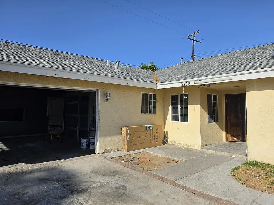 2125 S Salta St